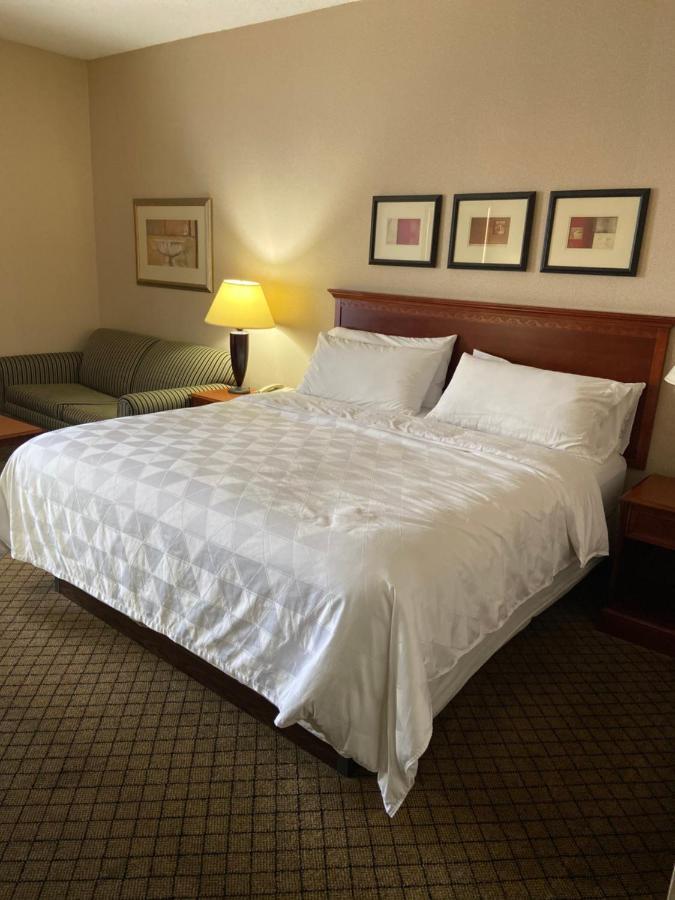 Holiday Inn Dayton/Fairborn I-675 By Ihg Екстер'єр фото