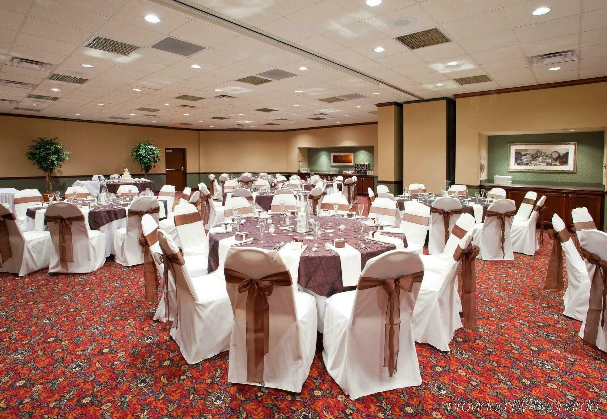 Holiday Inn Dayton/Fairborn I-675 By Ihg Екстер'єр фото