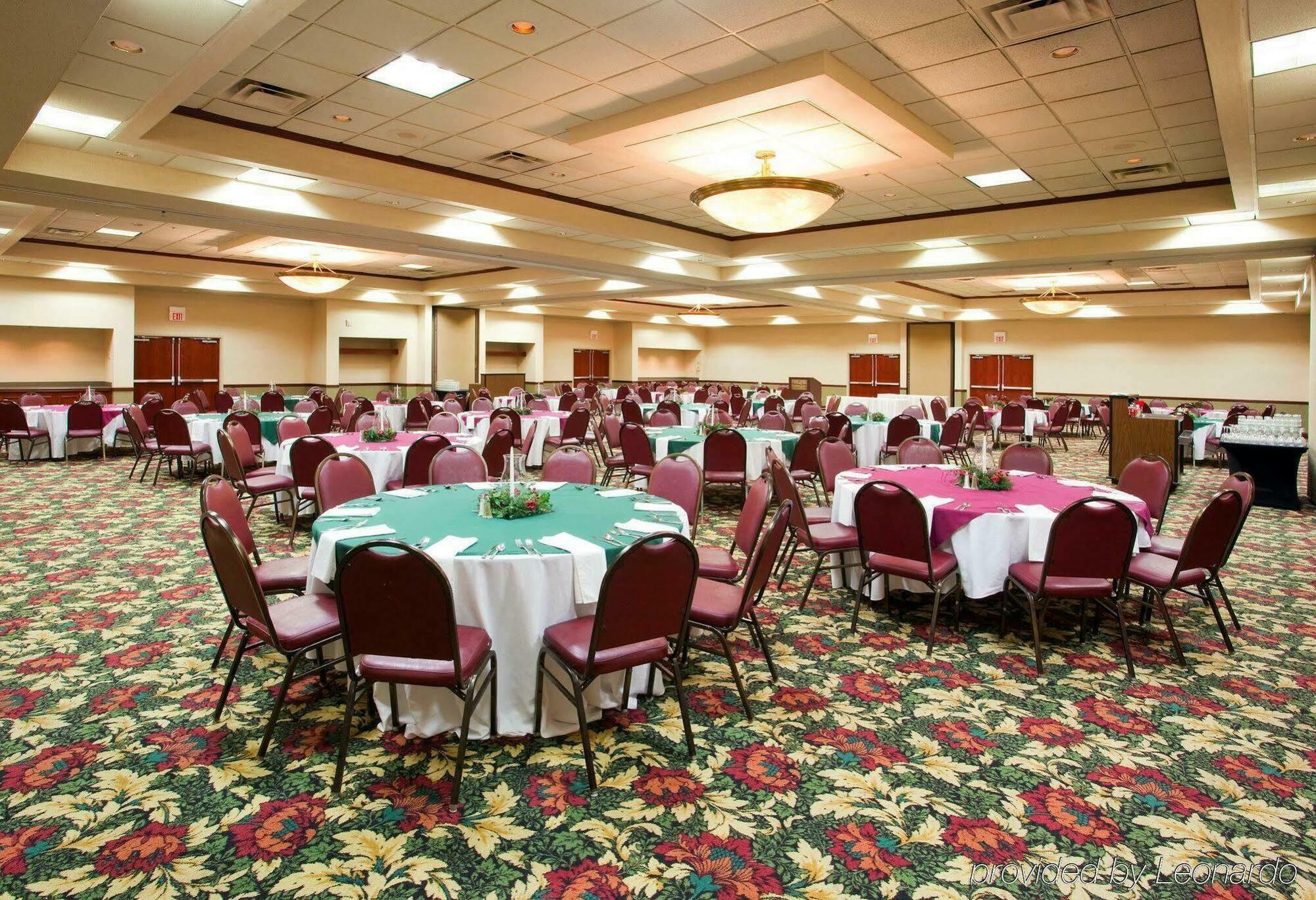 Holiday Inn Dayton/Fairborn I-675 By Ihg Екстер'єр фото